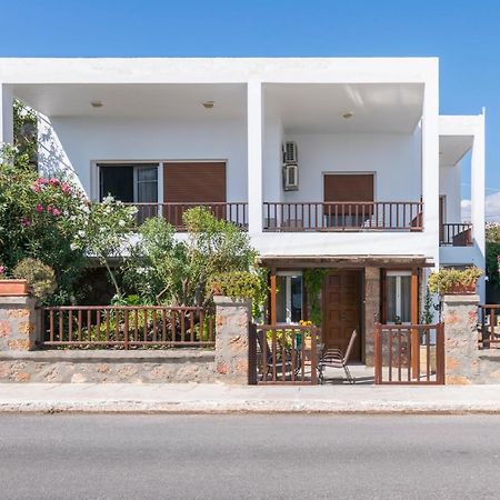 Kourita Garden Apartment With Sea View Near To The Port Of Milos Adámas Extérieur photo